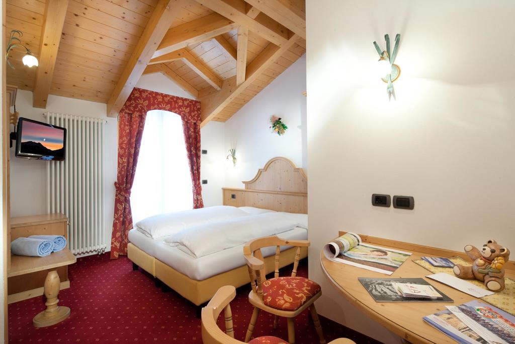 Hotel Garni Laura Arabba Cameră foto