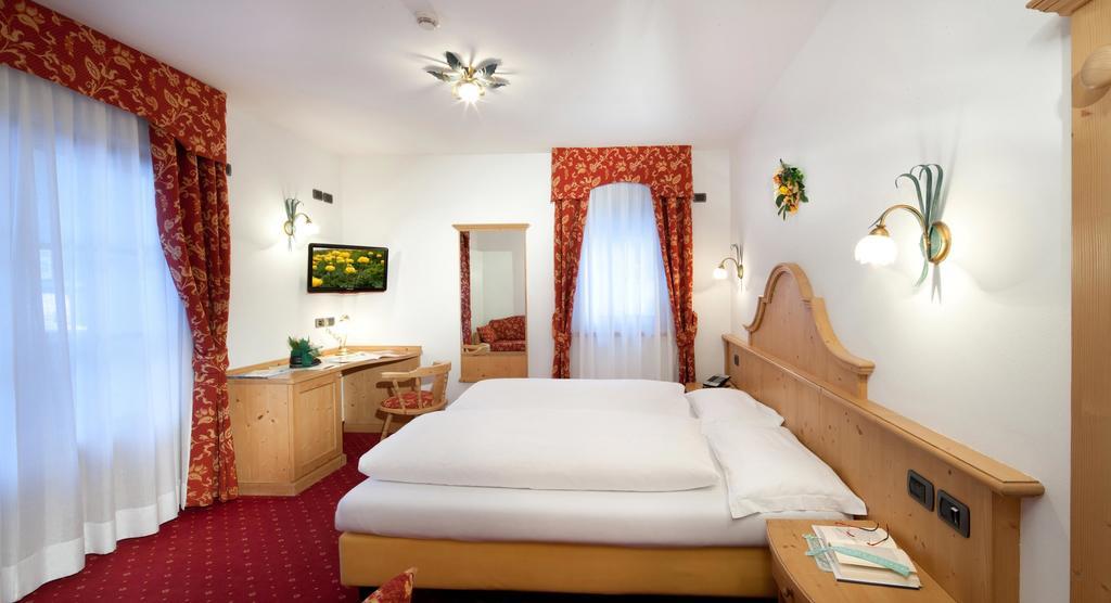 Hotel Garni Laura Arabba Cameră foto